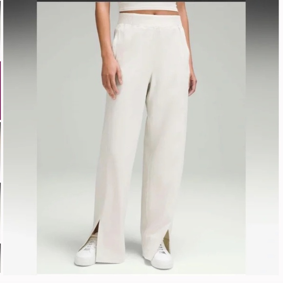 Lululemon Stretch Woven Wide-Leg High-Rise Pant - Picture 4 of 7